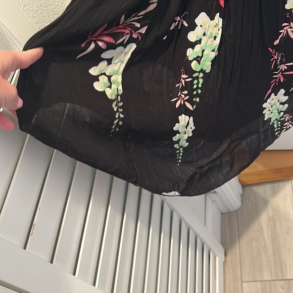 NWT tags free people dress, size M. Beautiful print. - Picture 5 of 8